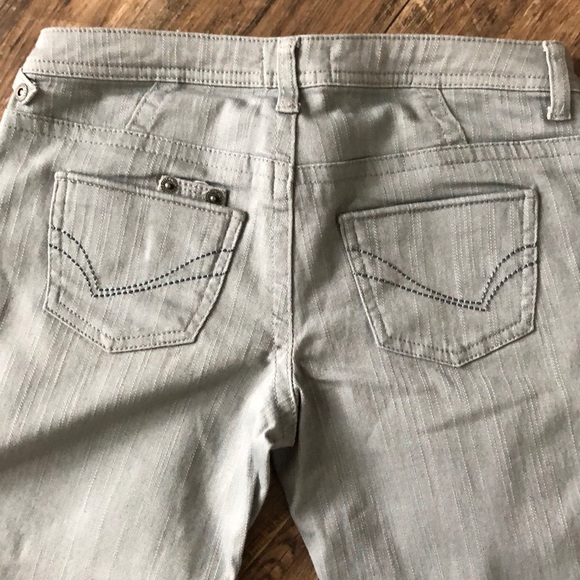 725 Originals grey stretch denim capris - Picture 9 of 9